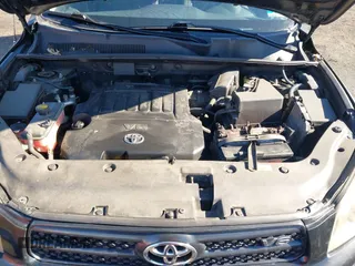 2008 Toyota RAV4 Sport with VIN JTMBK32V886040476, listed as a IAAI auction lot 41576176 with 165,025 mi miles. Bid and sale history available at carsss.com. Image 10.