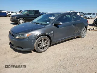 2005 Scion tC z VIN JTKDE167950005498, wystawiony jako Copart lot #57804845 z przebiegiem 173 020 mil mil oraz Szkody całkowita. Historia ofert i sprzedaży dostępna na DreamBid. Obrazek 1.