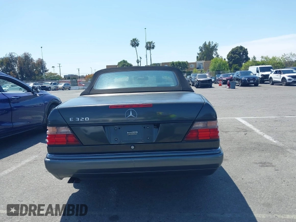 1994 Mercedes-Benz E 320 with VIN WDBEA66E7RC004579, listed as a IAAI auction lot 42170487 with 118,530 mi miles and . Bid and sale history available at DreamBid. Image 16.
