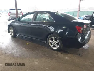 2013 Toyota Camry L with VIN 4T1BF1FK8DU214234, listed as a IAAI auction lot 41976929 with 141,242 mi miles. Bid and sale history available at carsss.com. Image 3.