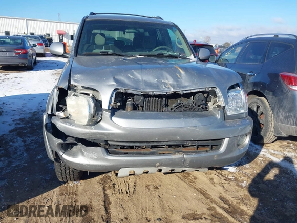 2005 Toyota Sequoia SR5 with VIN 5TDBT44A75S236420, listed as a IAAI auction lot 41296176 with 185,380 mi miles and . Bid and sale history available at DreamBid. Image 6.