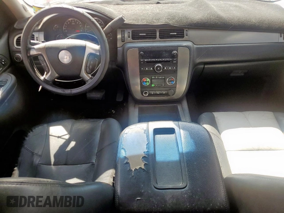 2007 Chevrolet Avalanche LTZ z VIN 3GNEC12057G264277, wystawiony jako Copart lot #62430175 z przebiegiem 170 283 mil mil oraz Czysty tytuł • Clean title. Historia ofert i sprzedaży dostępna na DreamBid. Obrazek 8.