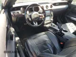 2018 Ford Mustang EcoBoost Premium z VIN 1FATP8UHXJ5145287, wystawiony jako Copart lot #60152705 z przebiegiem 75 119 mil mil oraz Szkoda całkowita • Salvage title. Historia ofert i sprzedaży dostępna na DreamBid. Obrazek 8.