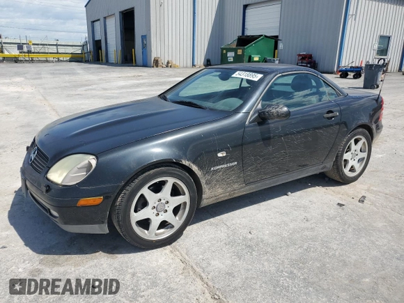 2000 Mercedes-Benz SLK 230 Kompressor with VIN WDBKK47F0YF166062, listed as a Copart auction lot 54318895 with 98,097 mi miles and Clean title. Bid and sale history available at DreamBid. Image 1.