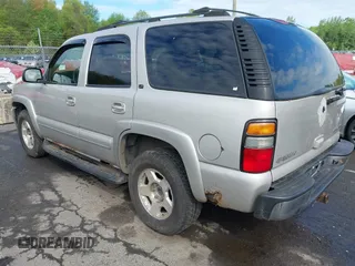 2004 Chevrolet Tahoe LT z VIN 1GNEK13T84J238990, wystawiony jako IAAI lot #42216881 z przebiegiem 214 271 mil mil oraz . Historia ofert i sprzedaży dostępna na DreamBid. Obrazek 3.