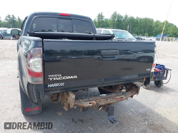 2013 Toyota Tacoma with VIN 3TMLU4EN4DM117239, listed as a IAAI auction lot 42494359 with 239,635 mi miles and . Bid and sale history available at DreamBid. Image 6.
