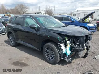 2024 Nissan Rogue S with VIN 5N1BT3AB5RC728700, listed as a IAAI auction lot 41917447 with 6,484 mi miles. Bid and sale history available at carsss.com. Image 1.