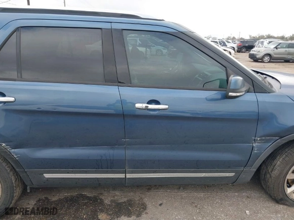 2018 Ford Explorer Limited with VIN 1FM5K7F8XJGB64639, listed as a IAAI auction lot 41190311 with 101,797 mi miles. Bid and sale history available at carsss.com. Image 13.