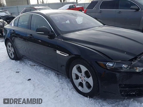 2017 Jaguar XE 25t z VIN SAJAR4BG0HA977089, wystawiony jako Copart lot #42063545 z przebiegiem 118 209 mil mil oraz Czysty tytuł • Clean title. Historia ofert i sprzedaży dostępna na DreamBid. Obrazek 11.