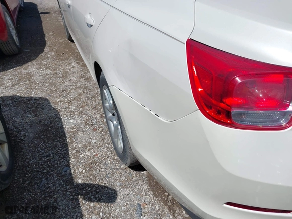 2013 Chevrolet Malibu ECO with VIN 1G11F5RR3DF107590, listed as a IAAI auction lot 40051912 with 150,179 mi miles. Bid and sale history available at carsss.com. Image 12.