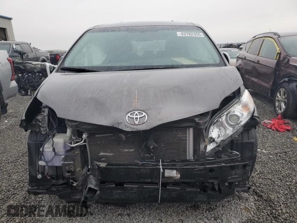 2017 Toyota Sienna LE Auto Access Seat with VIN 5TDKZ3DC4HS856642, listed as a Copart auction lot 43782355 with Not Provided miles and Salvage Title. Bid and sale history available at DreamBid. Image 5.