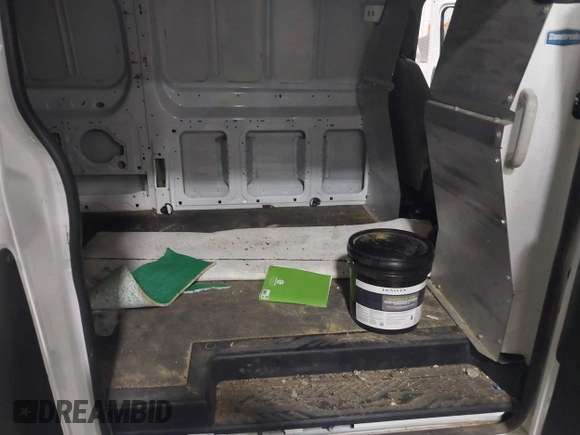 2015 Ford Transit с VIN 1FTNR2ZM3FKA90822, выставлен на аукционе IAAI как лот 42374269 с пробегом 145 279 миль миль и . История ставок и продаж доступна на DreamBid. Изображение 8.