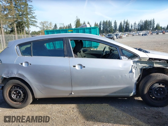 2018 Kia Forte5 LX with VIN KNAFK5A87J5772647, listed as a IAAI auction lot 42003515 with 72,361 mi miles. Bid and sale history available at carsss.com. Image 14.