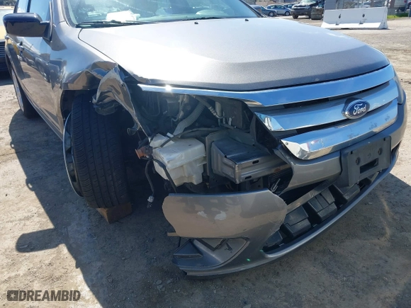 2011 Ford Fusion SE with VIN 3FAHP0HA8BR301894, listed as a IAAI auction lot 41804881 with 150,504 mi miles. Bid and sale history available at carsss.com. Image 6.