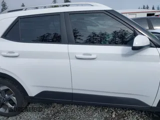 2022 Hyundai Venue Limited with VIN KMHRC8A31NU132315, listed as a IAAI auction lot 41998729 with 31,976 mi miles and . Bid and sale history available at DreamBid. Image 14.