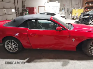 2014 Ford Mustang V6 with VIN 1ZVBP8EM9E5303736, listed as a IAAI auction lot 41895487 with 130,149 mi miles. Bid and sale history available at carsss.com. Image 13.