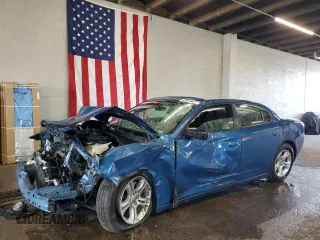2023 Dodge Charger SXT z VIN 2C3CDXBG8PH556541, wystawiony jako Copart lot #56752705 z przebiegiem 62 341 mil mil oraz Szkody całkowita. Historia ofert i sprzedaży dostępna na DreamBid. Obrazek 1.