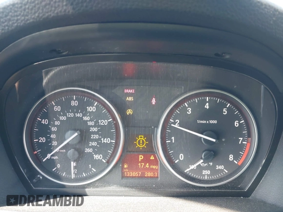 2011 BMW 3 Series 335i xDrive с VIN WBAPL5C54BA916829, выставлен на аукционе IAAI как лот 41760447 с пробегом 133 057 миль миль и . История ставок и продаж доступна на DreamBid. Изображение 7.