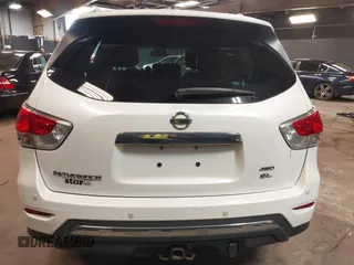 2015 Nissan Pathfinder Platinum z VIN 5N1AR2MM4FC715868, wystawiony jako IAAI lot #42276127 z przebiegiem 93 526 mil mil oraz . Historia ofert i sprzedaży dostępna na DreamBid. Obrazek 16.