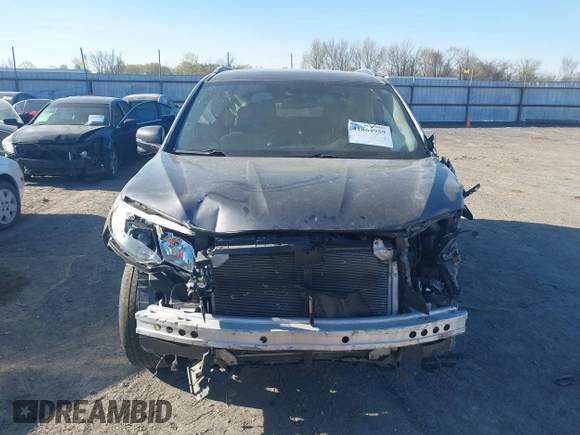 2017 Honda Pilot Touring with VIN 5FNYF5H97HB023919, listed as a IAAI auction lot 41864959 with 70,360 mi miles. Bid and sale history available at carsss.com. Image 12.