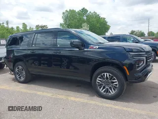 2025 Chevrolet Suburban Z71 z VIN 1GNS6DRD3SR228259, wystawiony jako IAAI lot #42381761 z przebiegiem 3 891 mil mil oraz . Historia ofert i sprzedaży dostępna na DreamBid. Obrazek 13.