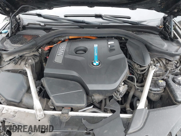 2019 BMW 5 Series 530e с VIN WBAJA9C56KB399028, выставлен на аукционе IAAI как лот 42068202 с пробегом 124 068 миль миль и . История ставок и продаж доступна на DreamBid. Изображение 10.