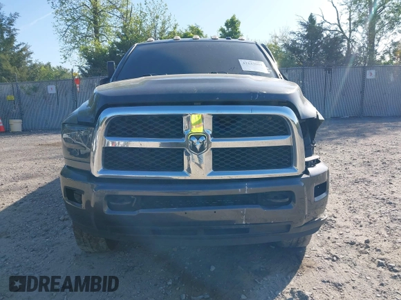 2018 Ram 2500 Tradesman z VIN 3C6UR5CL1JG390282, wystawiony jako IAAI lot #42133001 z przebiegiem 256 087 mil mil oraz . Historia ofert i sprzedaży dostępna na DreamBid. Obrazek 12.