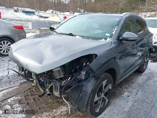 2017 Hyundai Tucson Sport with VIN KM8J3CA26HU393354, listed as a IAAI auction lot 41544456 with 101,464 mi miles. Bid and sale history available at carsss.com. Image 18.