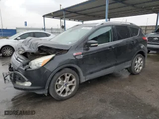 2014 Ford Escape Titanium with VIN 1FMCU9J95EUB32833, listed as a Copart auction lot 88166175 with 138,985 mi miles and Salvage Title. Bid and sale history available at carsss.com. Image 1.