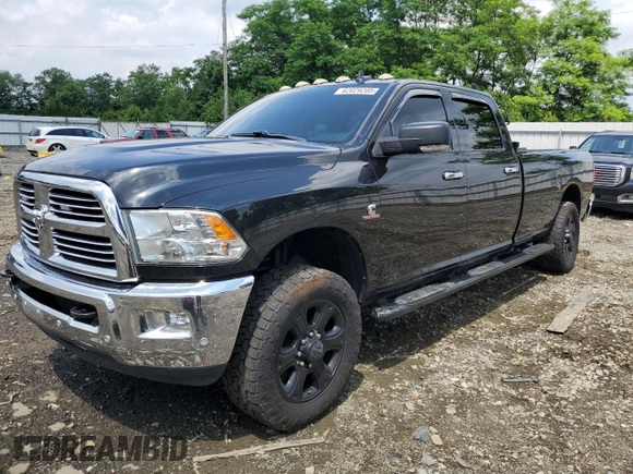 2017 Ram 2500 SLT z VIN 3C6UR5JL4HG721238, wystawiony jako Copart lot #62029205 z przebiegiem 100 187 mil mil oraz Szkoda całkowita • Salvage title. Historia ofert i sprzedaży dostępna na DreamBid. Obrazek 1.