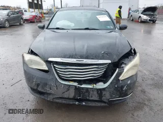 2013 Chrysler 200 LX with VIN 1C3CCBAB1DN646919, listed as a IAAI auction lot 41743113 with 167,515 mi miles and . Bid and sale history available at DreamBid. Image 6.