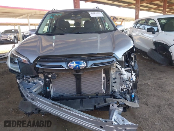 2022 Subaru Forester Limited with VIN JF2SKAPC0NH483301, listed as a IAAI auction lot 42463755 with 14,530 mi miles and . Bid and sale history available at DreamBid. Image 6.