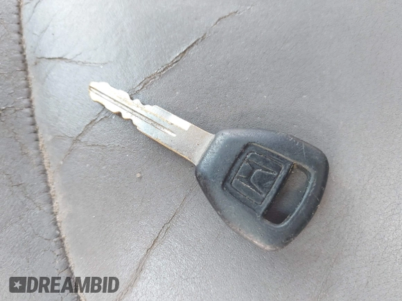 2001 Honda Accord EX z VIN 1HGCG16561A021742, wystawiony jako IAAI lot #42138513 z przebiegiem 217 113 mil mil oraz . Historia ofert i sprzedaży dostępna na DreamBid. Obrazek 11.