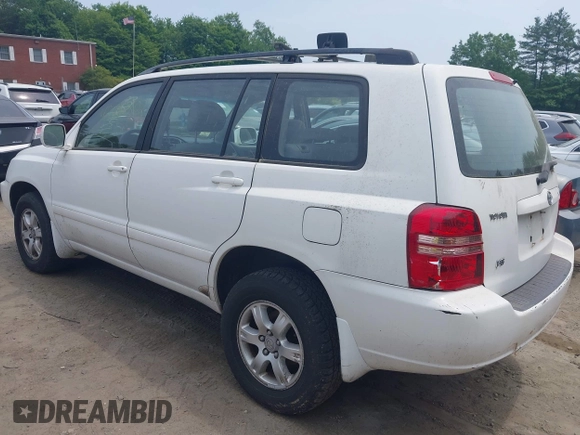 2001 Toyota Highlander with VIN JTEGF21A810003807, listed as a IAAI auction lot 42442802 with 262,339 mi miles and . Bid and sale history available at DreamBid. Image 3.
