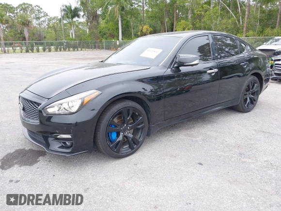2015 Infiniti Q70 z VIN JN1BY1AR6FM561165, wystawiony jako IAAI lot #41622832 z przebiegiem 121 522 mil mil oraz . Historia ofert i sprzedaży dostępna na DreamBid. Obrazek 18.