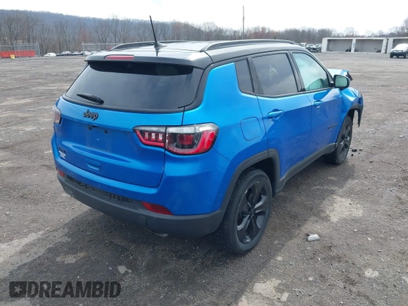 2018 Jeep Compass Altitude with VIN 3C4NJDBBXJT453197, listed as a IAAI auction lot 41955264 with 44,014 mi miles and . Bid and sale history available at carsss.com. Image 4.