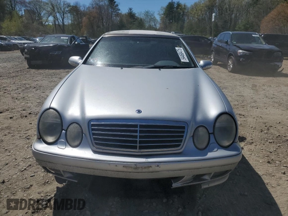 2003 Mercedes-Benz CLK 320 with VIN WDBLK65G23T135725, listed as a Copart auction lot 54460475 with 188,136 mi miles and Clean Title. Bid and sale history available at carsss.com. Image 5.