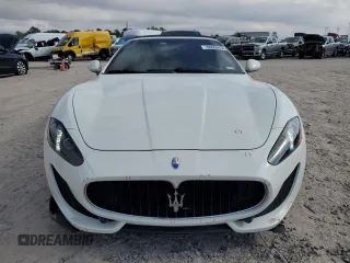 2014 Maserati GranTurismo Convertible Sport with VIN ZAM45VMA0E0092622, listed as a Copart auction lot 86608434 with 19,840 mi miles and Salvage Title. Bid and sale history available at carsss.com. Image 5.