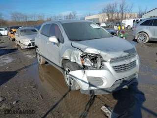 2016 Chevrolet Trax LS with VIN KL7CJKSB1GB695184, listed as a IAAI auction lot 41488203 with 113,410 mi miles. Bid and sale history available at carsss.com. Image 1.
