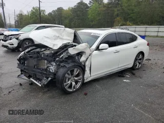 2017 Infiniti Q70 3.7 z VIN JN1BY1PPXHM170268, wystawiony jako Copart lot #50952545 z przebiegiem 78 978 mil mil oraz Szkody całkowita. Historia ofert i sprzedaży dostępna na DreamBid. Obrazek 1.