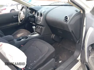 2011 Nissan Rogue SV z VIN JN8AS5MT8BW172782, wystawiony jako IAAI lot #42005682 z przebiegiem 178 755 mil mil oraz . Historia ofert i sprzedaży dostępna na DreamBid. Obrazek 5.