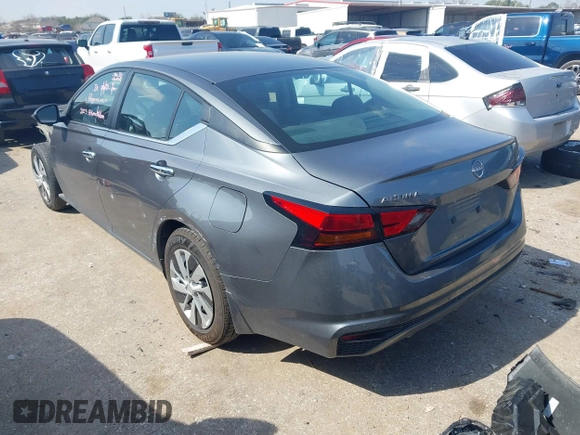 2023 Nissan Altima S with VIN 1N4BL4BV7PN332567, listed as a IAAI auction lot 41583015 with 41,277 mi miles and . Bid and sale history available at DreamBid. Image 3.