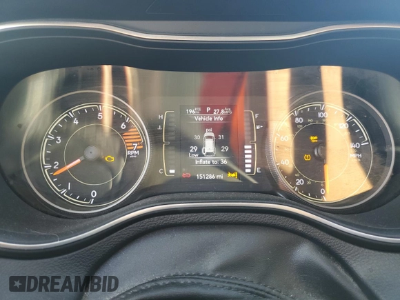 2021 Jeep Cherokee Latitude Plus z VIN 1C4PJLLB7MD103585, wystawiony jako Copart lot #79687204 z przebiegiem 151 286 mil mil oraz Szkoda całkowita • Salvage title. Historia ofert i sprzedaży dostępna na DreamBid. Obrazek 9.