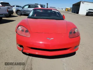 2010 Chevrolet Corvette z VIN 1G1YF2DW1A5101458, wystawiony jako Copart lot #53682255 z przebiegiem 77 023 mil mil oraz Szkoda całkowita • Salvage title. Historia ofert i sprzedaży dostępna na DreamBid. Obrazek 5.