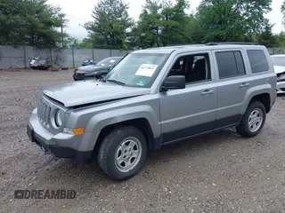 2017 Jeep Patriot Sport SE z VIN 1C4NJRBB8HD122051, wystawiony jako IAAI lot #42274843 z przebiegiem 63 122 mil mil oraz . Historia ofert i sprzedaży dostępna na DreamBid. Obrazek 20.