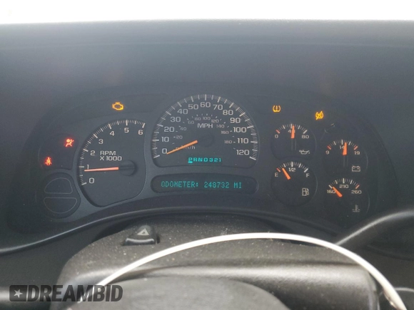 2005 Chevrolet Suburban LT with VIN 1GNFK16Z05J183523, listed as a Copart auction lot 58595325 with 248,732 mi miles and Salvage title. Bid and sale history available at DreamBid. Image 9.