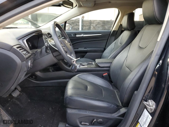 2020 Ford Fusion Plug-In Hybrid Titanium with VIN 3FA6P0SU8LR114117, listed as a Copart auction lot 42631494 with 20,986 mi miles. Bid and sale history available at carsss.com. Image 7.