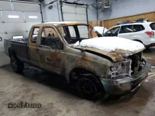 2001 Ford Super Duty F-250 XL with VIN 1FTNX21F71EC07375, listed as a Copart auction lot 84591574 with 0 mi miles and Clean Title. Bid and sale history available at carsss.com. Image 4.