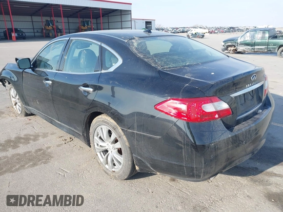 2013 Infiniti M with VIN JN1BY1AR3DM600436, listed as a IAAI auction lot 42031696 with 114,637 mi miles and . Bid and sale history available at DreamBid. Image 3.