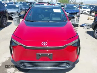 2023 Toyota bZ4X XLE z VIN JTMAAAAA6PA000832, wystawiony jako IAAI lot #41969455 z przebiegiem 47 239 mil mil oraz . Historia ofert i sprzedaży dostępna na DreamBid. Obrazek 13.